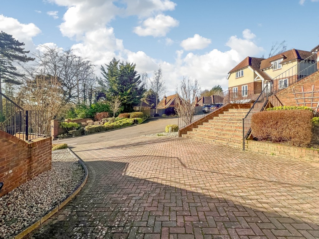 Images for Chynham Place, South Croydon, CR2 EAID:4238971326 BID:111a20da-ac98-4726-afab-e685f1b287bd