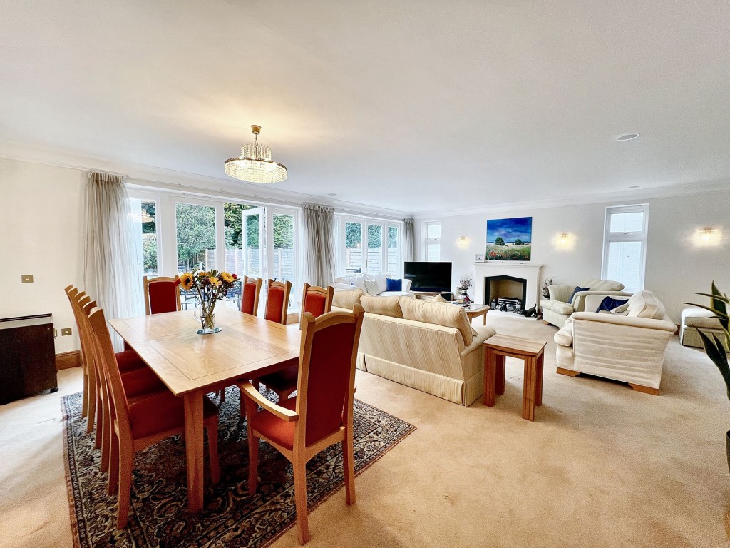 Images for Verulam Avenue, Purley, CR8 EAID:4238971326 BID:111a20da-ac98-4726-afab-e685f1b287bd